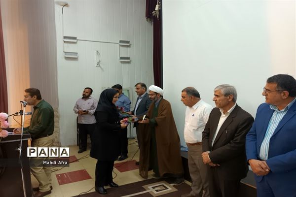 تقدیر از معلمان نمونه استانی و منطقه‌ای شهرستان بهبهان