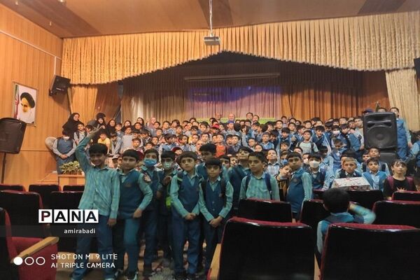 تقدیر از معلمان پرتلاش دبستان علامه حلی بیرجند