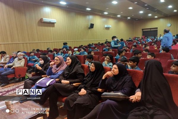 تقدیر از معلمان پرتلاش دبستان علامه حلی بیرجند