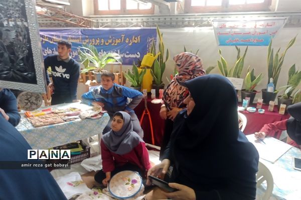 میز خدمت آموزش و پرورش استان مازندران در نماز جمعه ساری