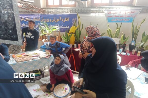 میز خدمت آموزش و پرورش استان مازندران در نماز جمعه ساری