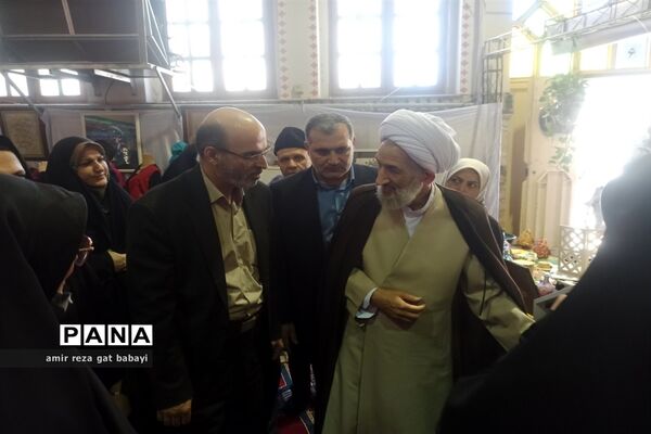 میز خدمت آموزش و پرورش استان مازندران در نماز جمعه ساری