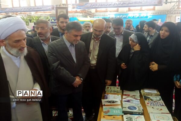 میز خدمت آموزش و پرورش استان مازندران در نماز جمعه ساری