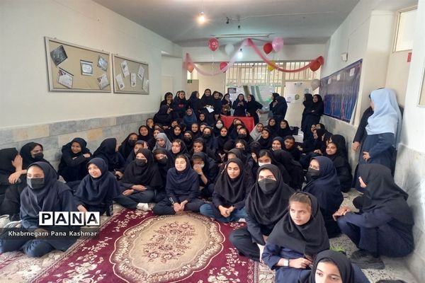 گرامیداشت هفته معلم در مدارس دخترانه کاشمر
