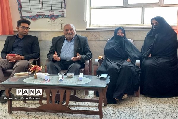 گرامیداشت هفته معلم در مدارس دخترانه کاشمر