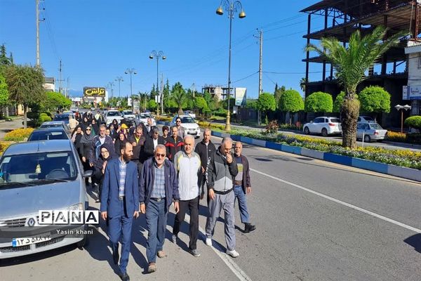 بزرگداشت هفته مقام معلم همایش پیاده‌روی فرهنگیان شهرستان عباس‌آباد