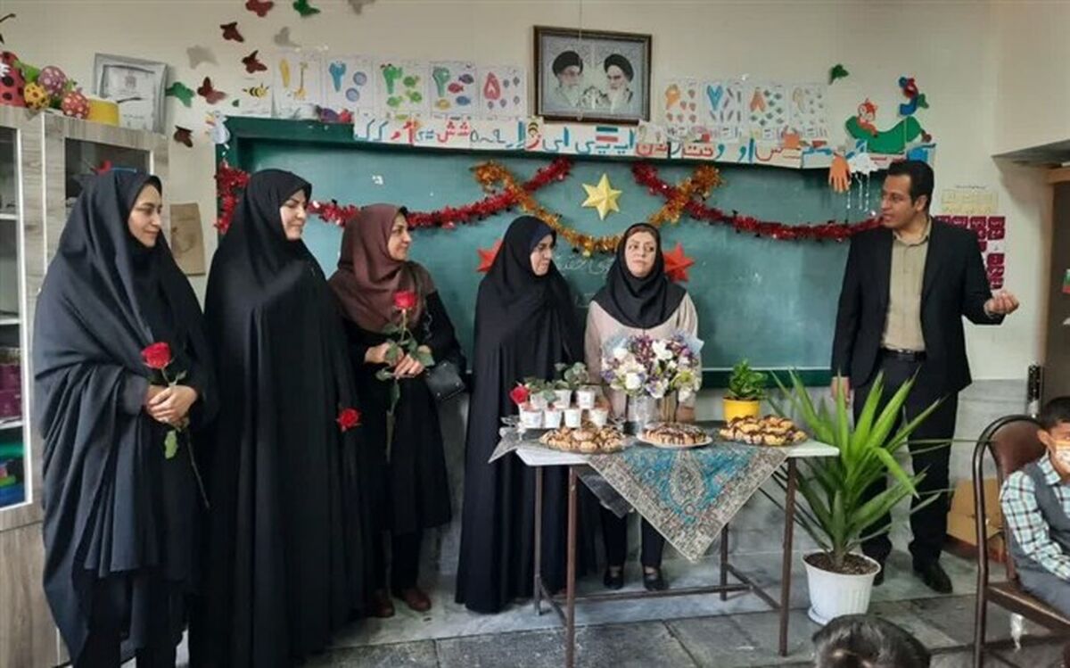 حضور مدیر کل کانون خراسان جنوبی در دبستان رودکی بیرجند و پاسداشت مقام معلم
