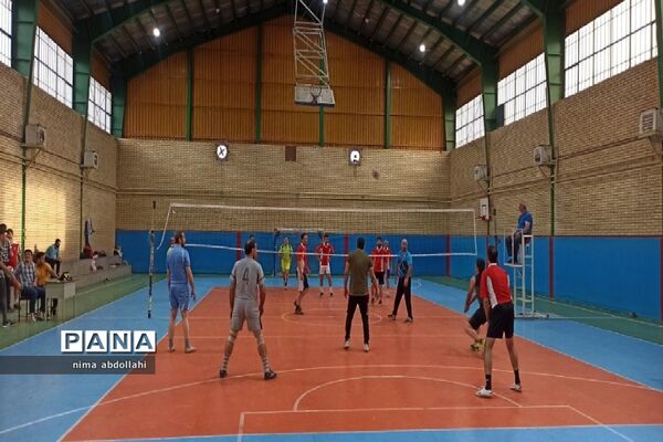 مسابقات والیبال فرهنگیان گرامیداشت هفته معلم