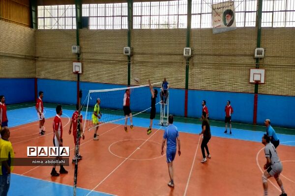 مسابقات والیبال فرهنگیان گرامیداشت هفته معلم