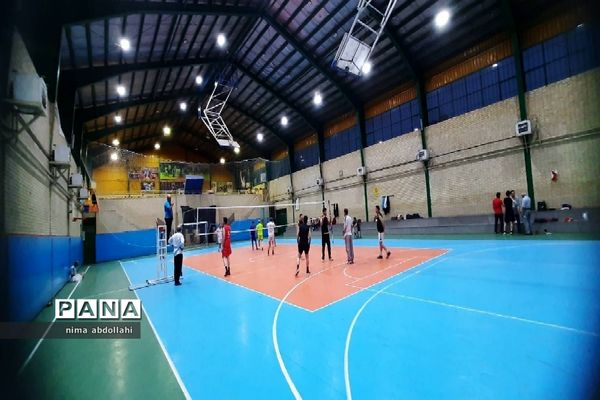 مسابقات والیبال فرهنگیان گرامیداشت هفته معلم