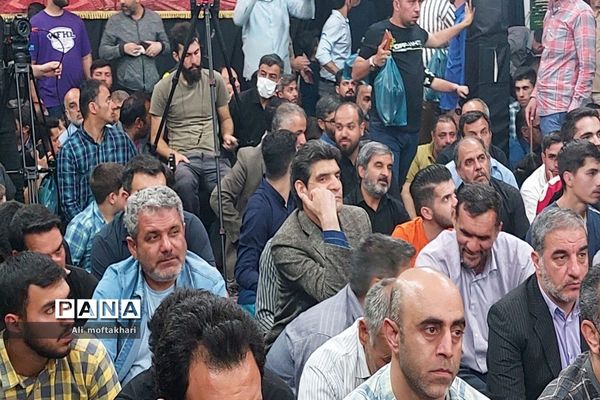 مراسم چهلمین روز شهادت شهید میلادحیدری در شهرستان‌قرچک