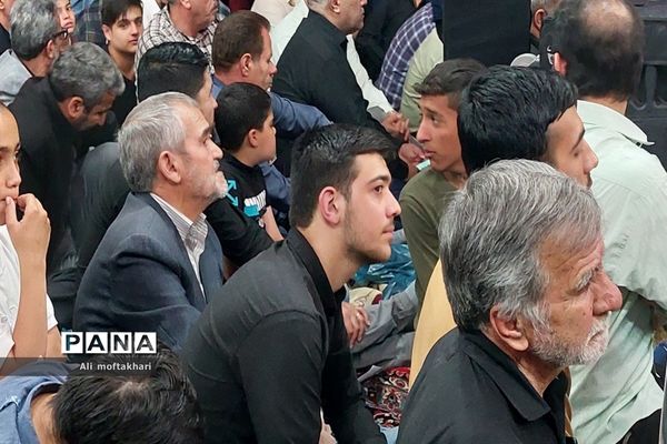 مراسم چهلمین روز شهادت شهید میلادحیدری در شهرستان‌قرچک