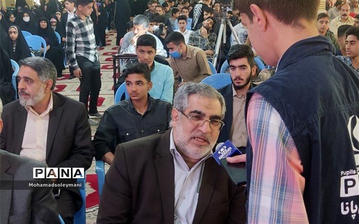 هیچ چیز نمی‌تواند جای قرآن را برای رسیدن به تعالی و کمال بگیرد