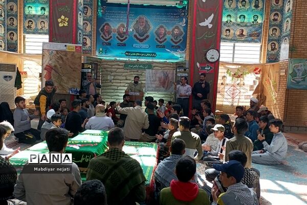 دانش‌آموزان پسر رودهن در اردوی راهیان نور یادمان عملیات مرصاد