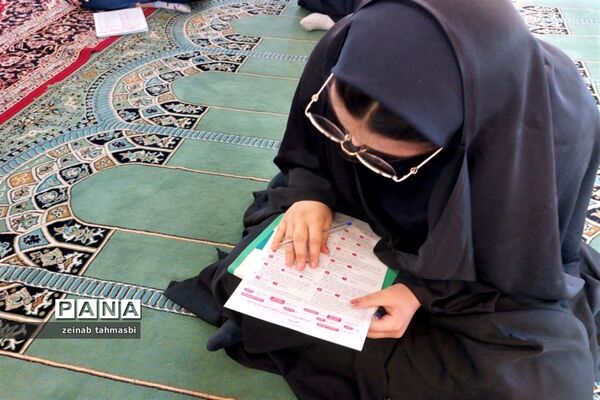 برگزاری لیگ دانش‌آموزی جهاد تبیین (جت) دختران در شهرستان سروستان