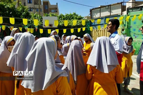 برگزاری مانور و زلزله در مدرسه غیردولتی عطر دانش شهرستان قرچک