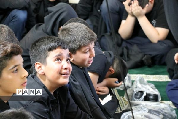 مراسم رحلت حضرت عبدالعظیم حسنی {ع} با حضور دانش‌آموزان عزادار آموزش و پرورش ناحیه 2 شهرری