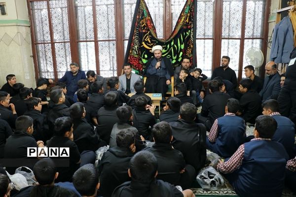 مراسم رحلت حضرت عبدالعظیم حسنی {ع} با حضور دانش‌آموزان عزادار آموزش و پرورش ناحیه 2 شهرری