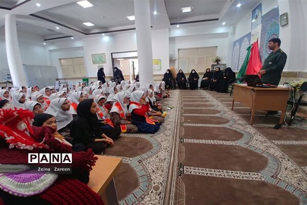 بزرگداشت مقام معلم در مدرسه شهید حسین زارع زاده مهریز