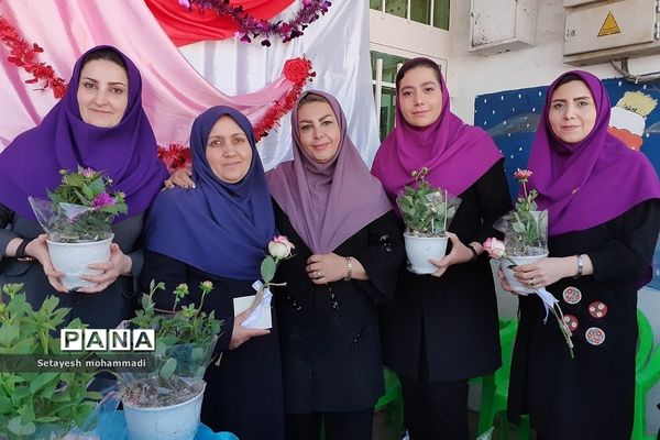 جشن گرامیداشت مقام معلم در مدارس رودهن