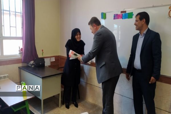 بازدید رئیس آموزش و پرورش از مدارس  شهرستانهای تهران به‌مناسبت هفته معلم