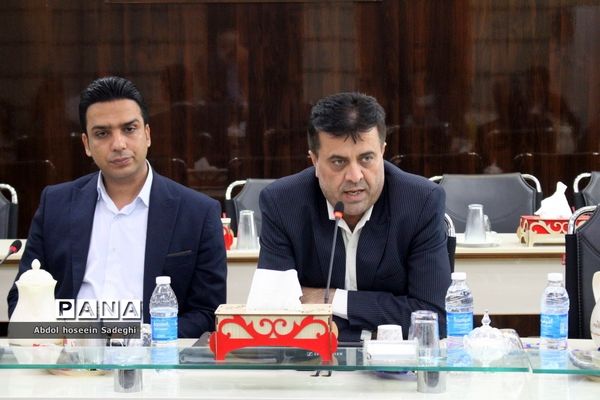 نشست شورای معاونان اداره کل آموزش و پرورش استان بوشهر