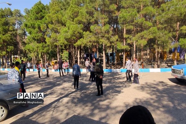 اردوی یک روزه دانش‌آموزان پسر پیشتاز ناحیه چهار