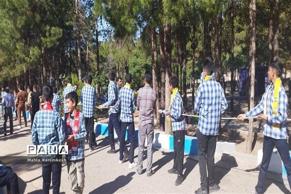 بازدید رئیس سازمان دانش‌آموزی فارس از اردوی تشکیلاتی دانش‌آموزان پیشتاز ناحیه چهار