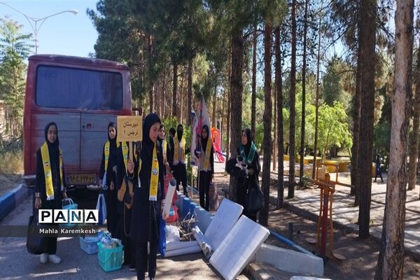 بازدید رئیس سازمان دانش‌آموزی فارس از اردوی تشکیلاتی دانش‌آموزان پیشتاز ناحیه چهار