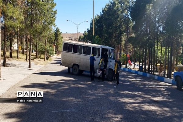 بازدید رئیس سازمان دانش‌آموزی فارس از اردوی تشکیلاتی دانش‌آموزان پیشتاز ناحیه چهار