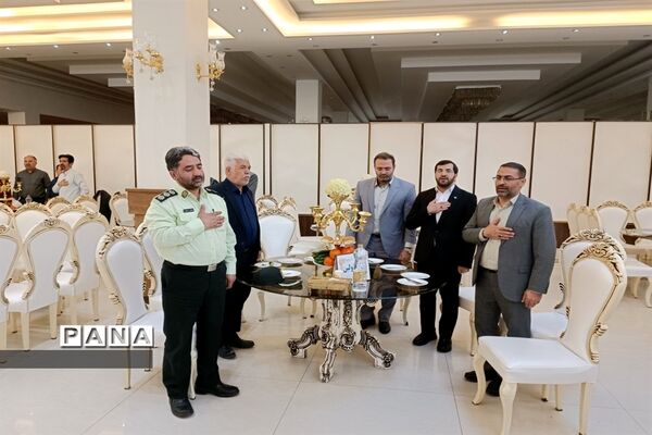 آیین تجلیل از معلمان نمونه شهرستان ملارد