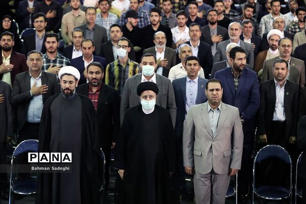آیین بزرگداشت مقام معلم با حضور رئیس جمهوری