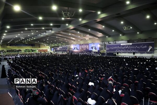آیین بزرگداشت مقام معلم با حضور رئیس جمهوری