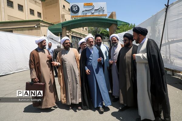 آیین بزرگداشت مقام معلم با حضور رئیس جمهوری