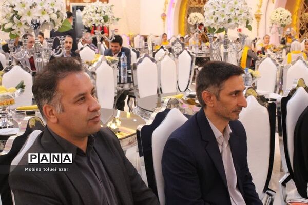 همایش سپاس معلم در ناحیه یک بهارستان