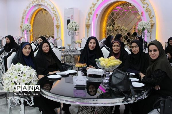 همایش سپاس معلم در ناحیه یک بهارستان