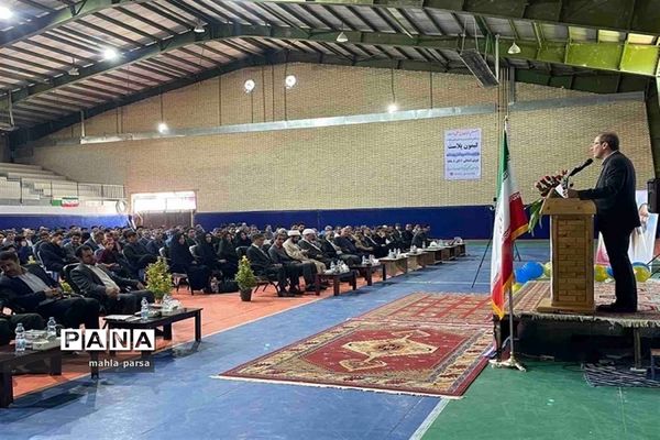 برگزاری جشن بزرگداشت هفته مقام معلم در شهرستان مانه و سملقان
