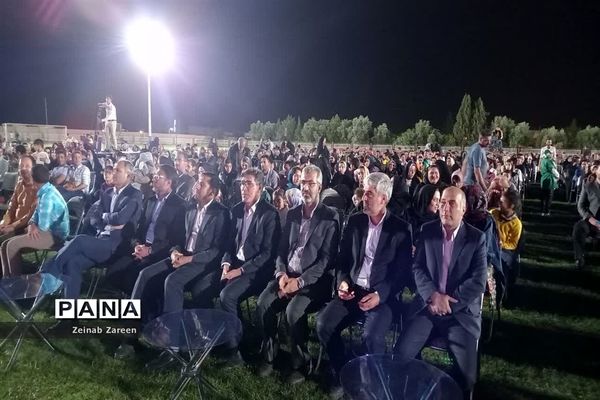 همایش بزرگداشت مقام معلم در شهرستان مهریز