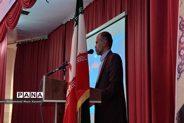 تجلیل از فرهنگیان بازنشسته شهرستان نایین