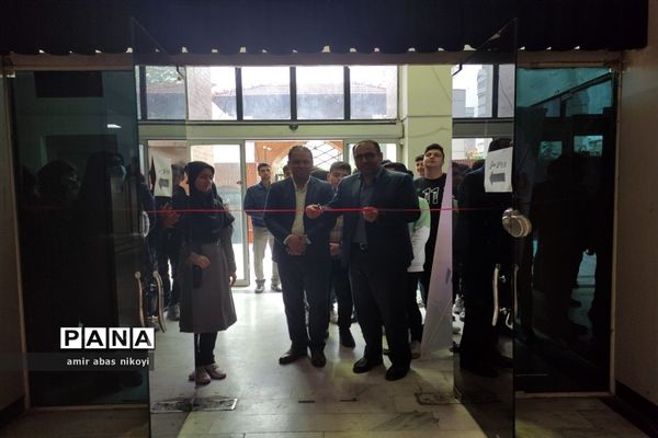 افتتاحیه نمایشگاه توانمندی‌های دانش‌آموزان رشته گرافیک هنرستان امیرکبیر ناحیه یک ساری