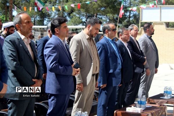 آیین استانی زنگ سپاس معلم در سمنان