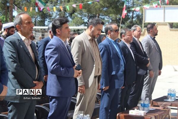 آیین استانی زنگ سپاس معلم در سمنان