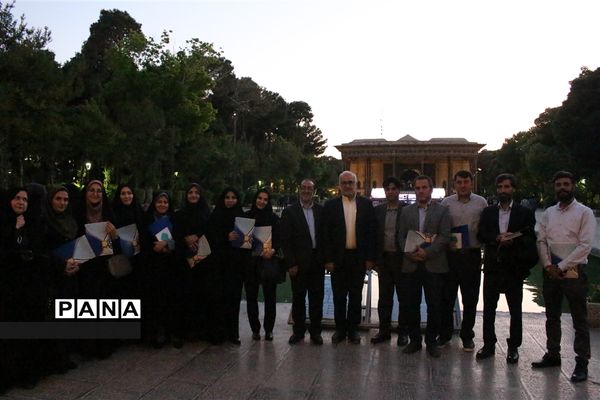 آیین تجلیل از معلمان نمونه استان اصفهان