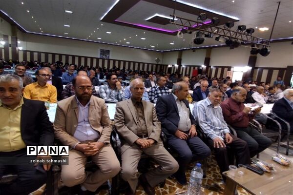 جشن یکصدمین سالگی آموزش و پرورش و بزرگداشت مقام معلم در شهرستان سروستان