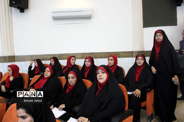 تجلیل از معلمان نمونه استان بوشهر