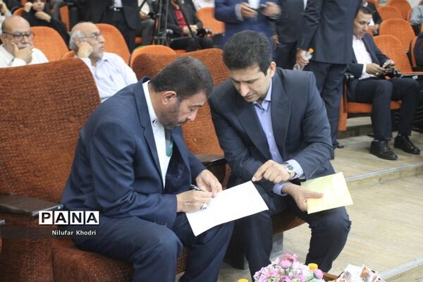 تجلیل از معلمان نمونه استان بوشهر