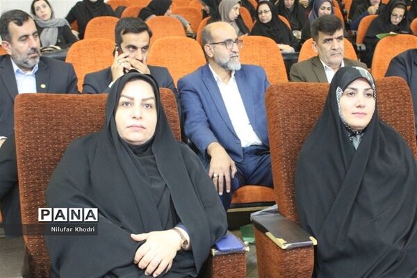 تجلیل از معلمان نمونه استان بوشهر