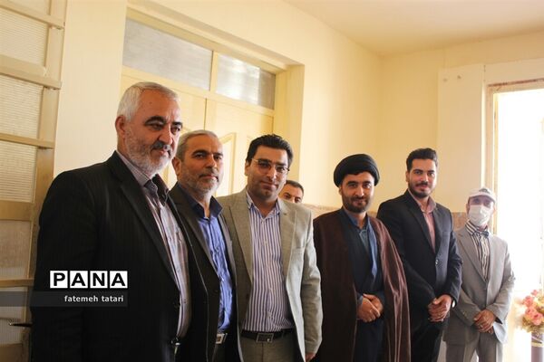 همایش بزرگ هفته بزرگداشت مقام معلم درشهرستان بام و صفی آباد