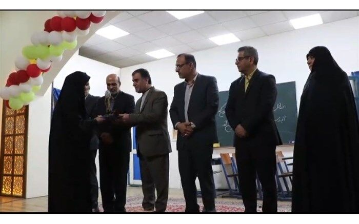 مراسم تجلیل از معلمان منتخب استان مازندران