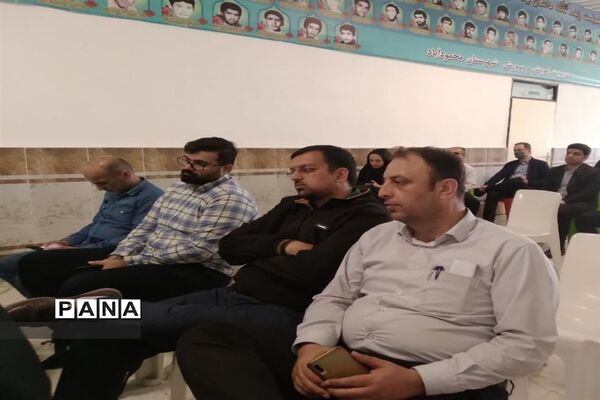 برگزاری مراسم گرامیداشت روز معلم در محمود آباد